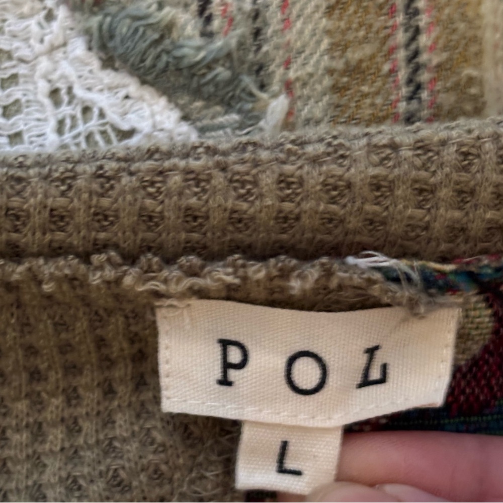 POL Multicolor and Patterned Patchwork V Neck The… - image 3